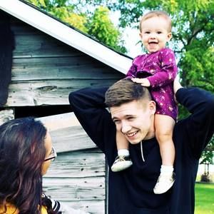 Meet your Posher, Levi